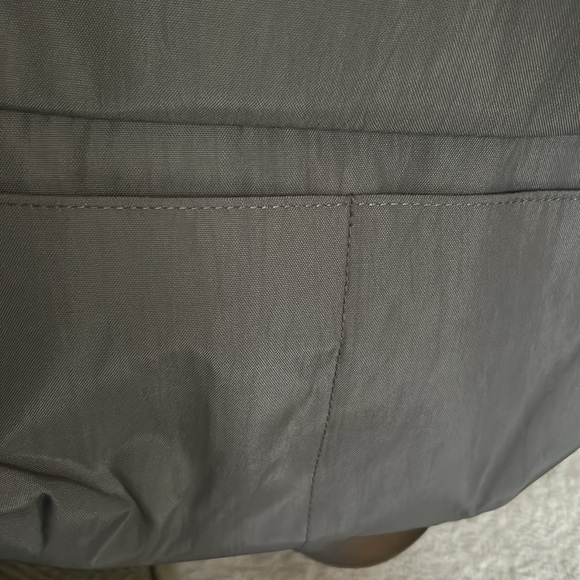 Baggallini Hailey Charcoal Crossover Bag - Picture 10 of 10